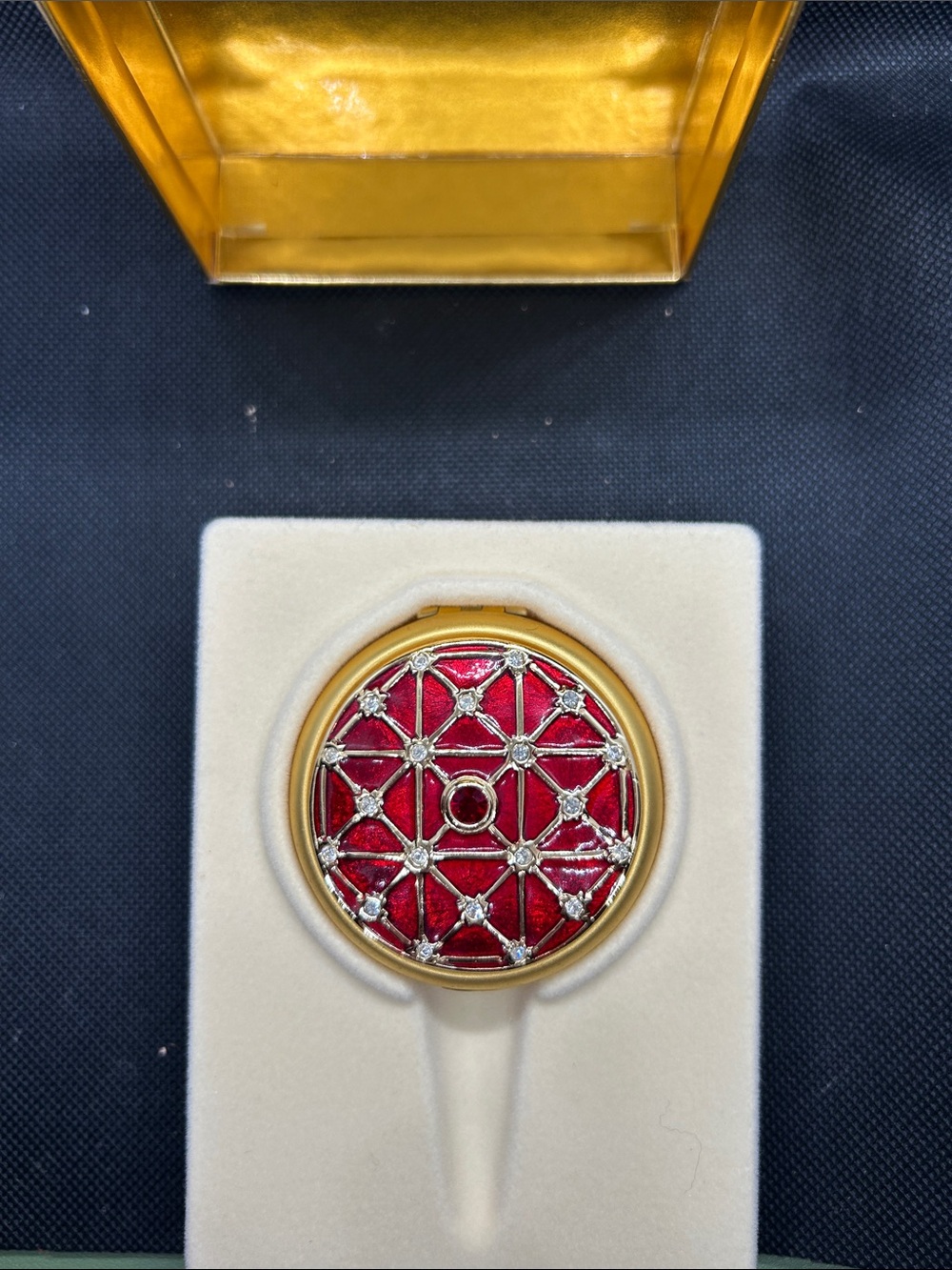 Estée Lauder Vintage Compact - The Victory Compact Lucidity with box